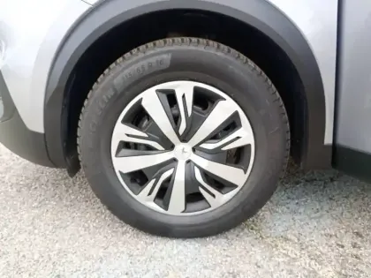 Photo 10 Peugeot 2008  PureTech 100 S&S BVM6