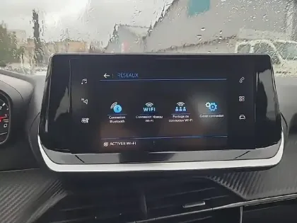 Photo 45 Peugeot 2008  PureTech 100 S&S BVM6