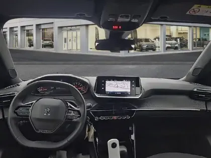 Photo 23 Peugeot 2008  PureTech 100 S&S BVM6