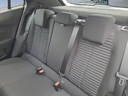 Photo 41 Peugeot 2008  PureTech 100 S&S BVM6