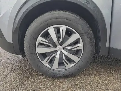 Photo 10 Peugeot 2008  PureTech 100 S&S BVM6