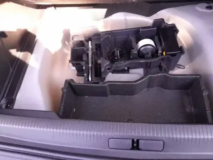 Photo 14 Peugeot 2008  PureTech 100 S&S BVM6