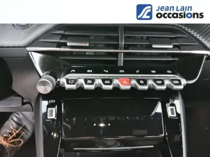 Photo 34 Peugeot 2008  PureTech 130 S&S EAT8