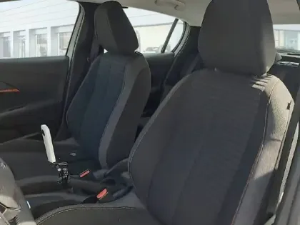 Photo 8 Peugeot 208  PureTech 75 S&S BVM5