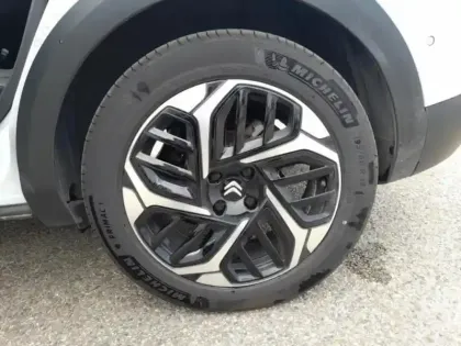 Photo 7 Citroën C4  1.2 Hybride 136ch S&S MAX Automatique