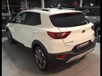 Photo 6 Kia Stonic  1.0 T-GDi 120ch MHEV Launch Edition iBVM6