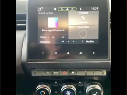 Photo 15 Renault Clio  E-Tech full hybrid 145 GSR2