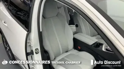 Photo 8 Peugeot 3008  Puretech 130ch S&S EAT8 Allure