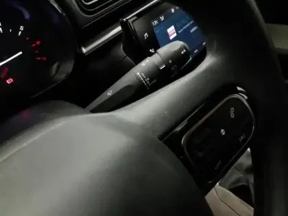 Photo 16 Citroën C3  PureTech 83 S&S BVM5 Shine