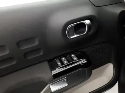 Photo 19 Citroën C3  PureTech 83 S&S BVM5 Shine