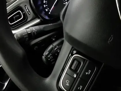 Photo 17 Citroën C3  PureTech 83 S&S BVM5 Shine