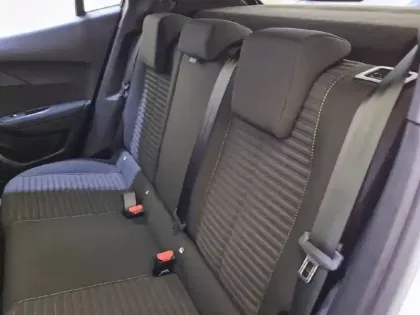 Photo 31 Peugeot 2008  PureTech 100 S&S BVM6