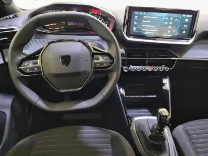 Photo 7 Peugeot 2008  PureTech 100 S&S BVM6