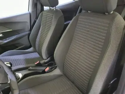 Photo 30 Peugeot 2008  PureTech 100 S&S BVM6