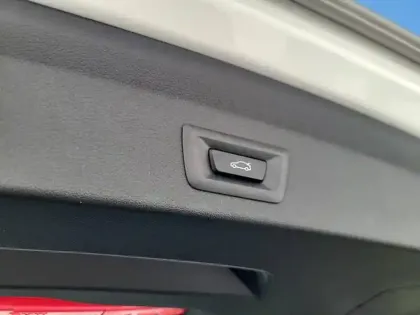 Photo 14 BMW Serie 1 Série 1 116iA 109ch M Sport DKG7