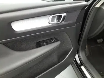 Photo 11 Volvo Xc40  T4 Recharge 129 + 82ch Inscription DCT 7