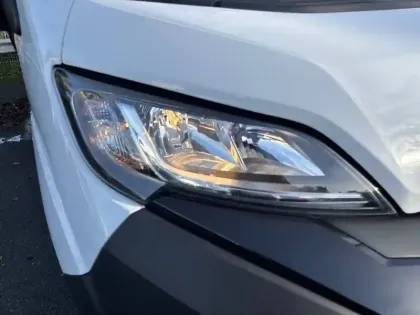 Photo 15 Peugeot Boxer  FOURGON TOLE 3.5 T L3H3 140 S&S BVM6