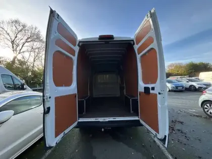 Photo 5 Peugeot Boxer  FOURGON TOLE 3.5 T L3H3 140 S&S BVM6