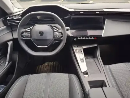 Photo 67 Peugeot 308  PHEV 180 e-EAT8