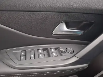 Photo 76 Peugeot 308  PHEV 180 e-EAT8