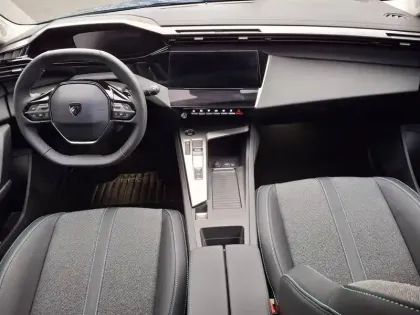 Photo 68 Peugeot 308  PHEV 180 e-EAT8