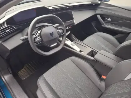 Photo 83 Peugeot 308  PHEV 180 e-EAT8