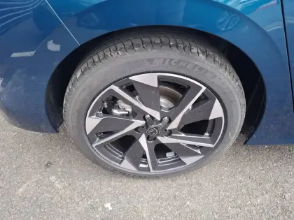 Photo 73 Peugeot 308  PHEV 180 e-EAT8