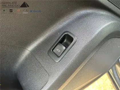 Photo 17 Audi Q2 35 TDI 150 S TRONIC 7