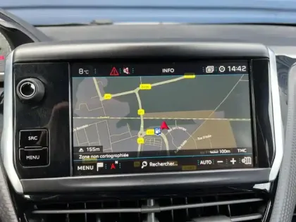 Photo 13 Peugeot 2008  1.2 PureTech 110ch GT Line S&S