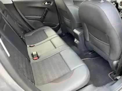 Photo 9 Peugeot 2008  1.2 PureTech 110ch GT Line S&S