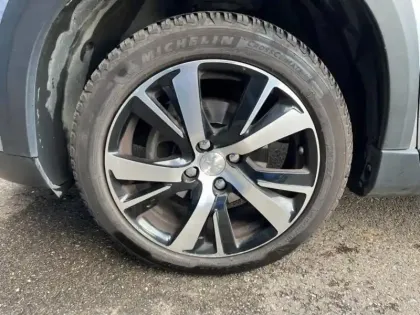 Photo 7 Peugeot 2008  1.2 PureTech 110ch GT Line S&S