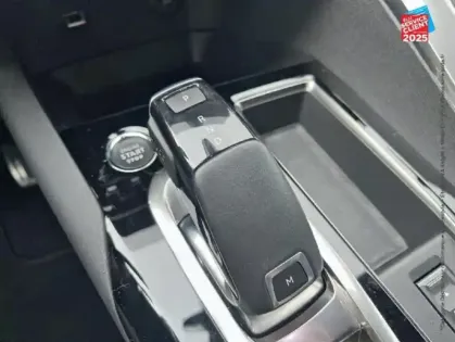 Photo 12 Peugeot 3008  1.2 PureTech 130ch S&S GT EAT8