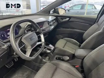 Photo 4 Audi Q4  e-tron 35 170 ch 55 kW
