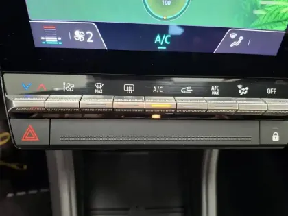 Photo 47 Renault Captur  TCe 90