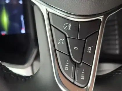 Photo 44 Renault Captur  TCe 90