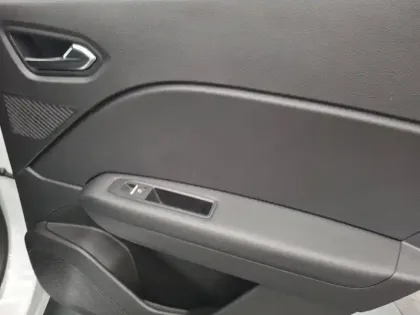 Photo 31 Renault Captur  TCe 90