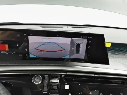 Photo 47 Peugeot 3008  Hybrid 136 e-DCS6