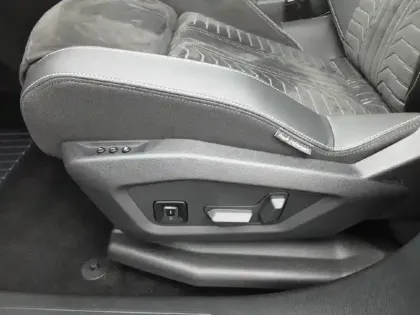 Photo 44 Peugeot 3008  Hybrid 136 e-DCS6