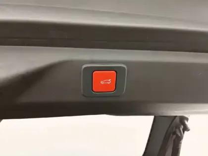 Photo 49 Peugeot 3008  Hybrid 136 e-DCS6