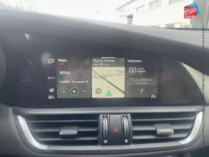 Photo 13 Alfa Romeo Giulia  2.2 Diesel 160ch Veloce AT8