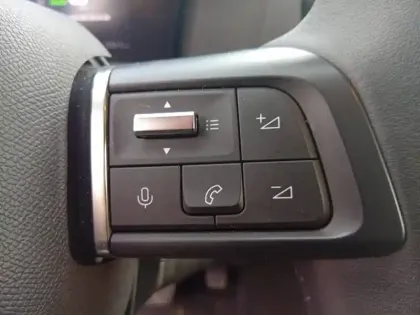 Photo 21 Citroën C4 e- 136 ch autonomie standard  Automatique