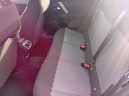 Photo 11 Citroën C4 e- 136 ch autonomie standard  Automatique