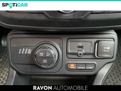 Photo 43 Jeep Renegade  1.3 Turbo T4 240 ch PHEV BVA6 4xe eAWD