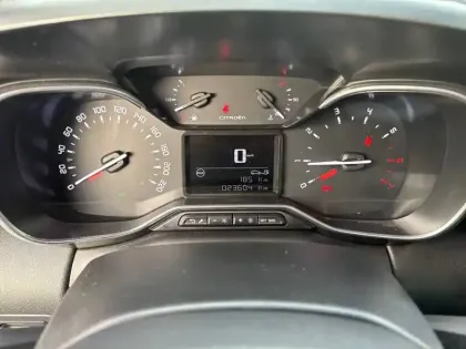 Photo 9 Citroën C3 Aircross  PureTech 110 S&S BVM6