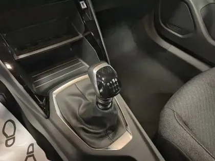 Photo 33 Peugeot 2008  100 S&S BVM6