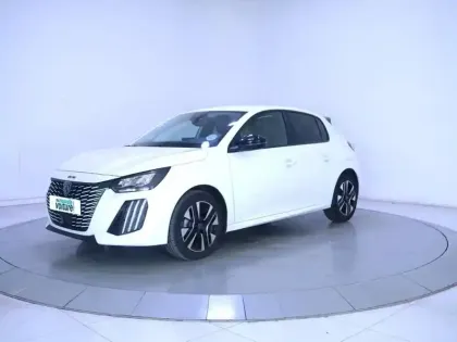 Photo 42 Peugeot 208  Hybrid 100 e-DCS6