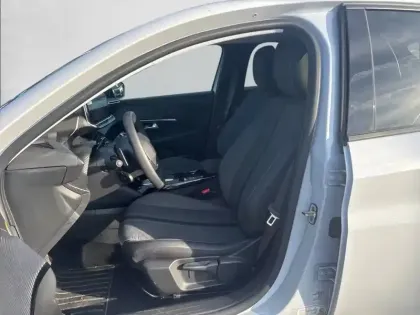 Photo 26 Peugeot 208  Hybrid 100 e-DCS6