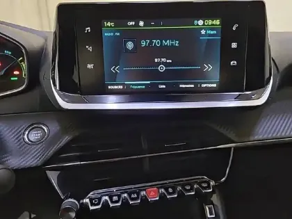 Photo 39 Peugeot 208  Electrique 50 kWh 136ch