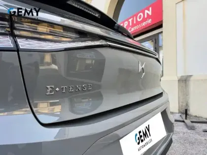 Photo 68 DS DS 4  Hybride E-Tense 225 EAT8
