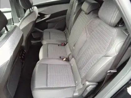 Photo 11 Peugeot 5008  Hybrid 136 e-DCS6